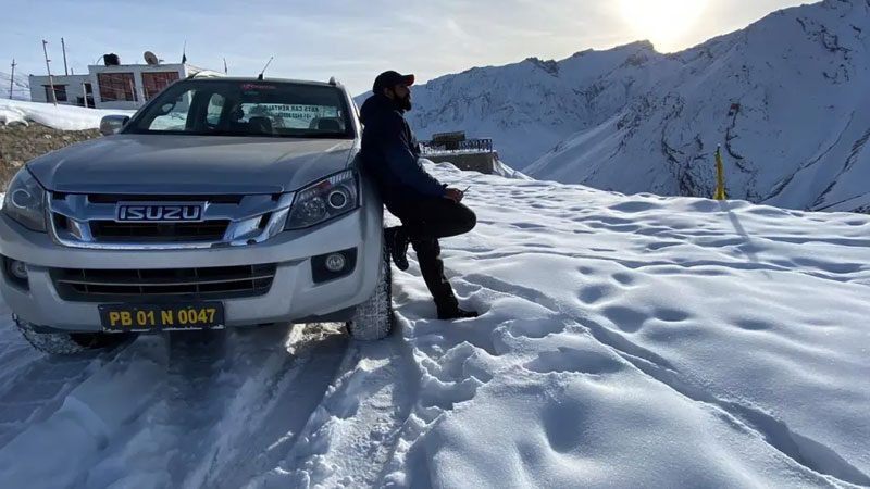 Self Drive Car Rental Service from Ludhiana to Leh