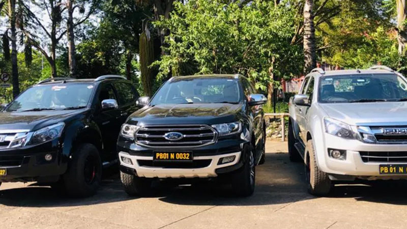 4×4 SUV Luxury Self Drive Car Rental